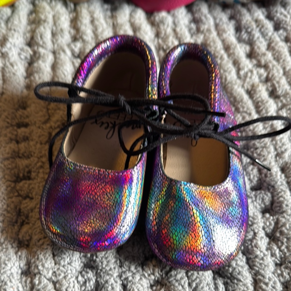 NEW Monkey Feet Iridescent Baby Ballet Flats